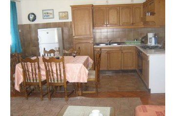 Kroatija Privát Tribunj, Eksterjeras